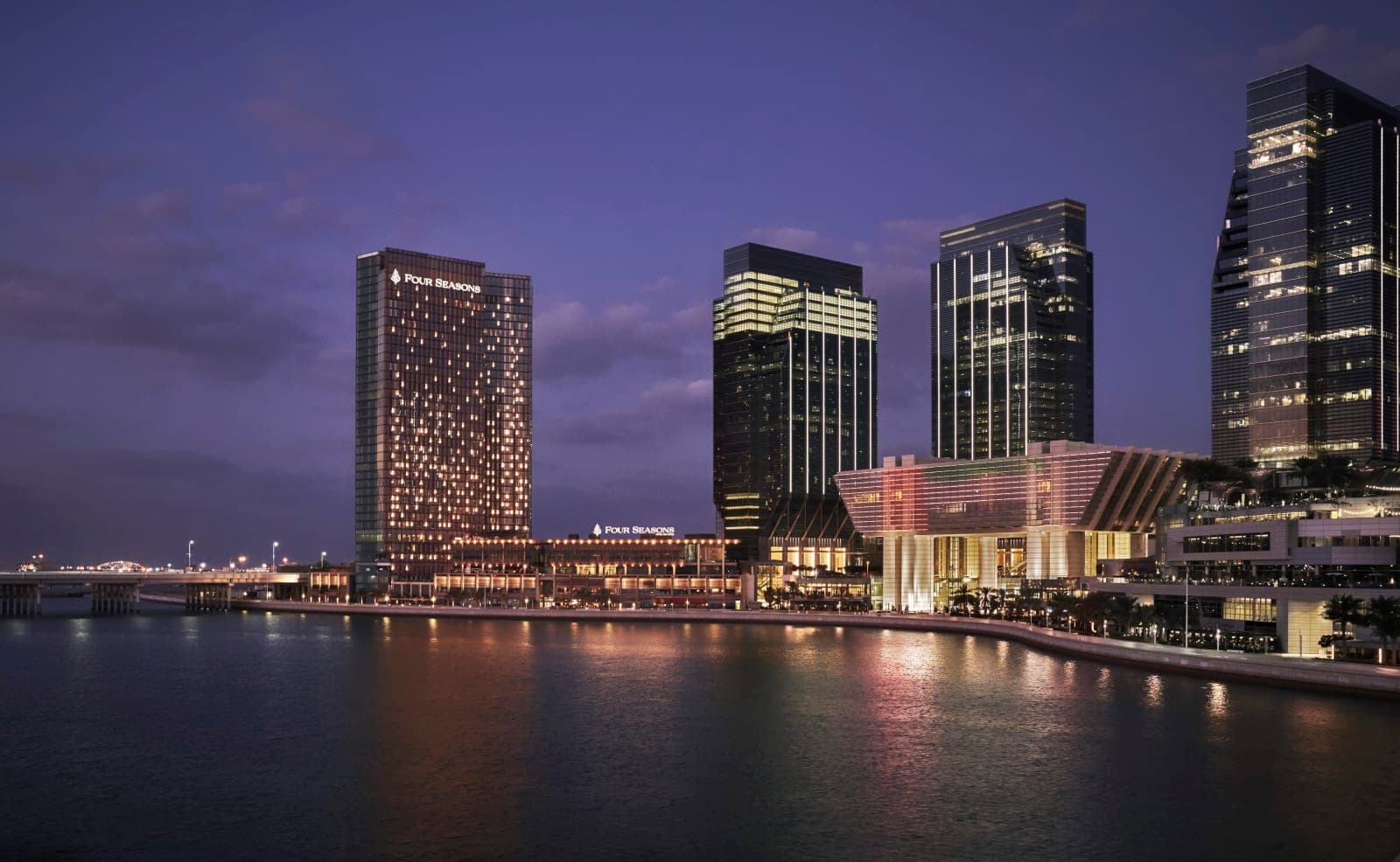 Four Seasons Hotel Abu Dhabi at Al Maryah Island: Exterior