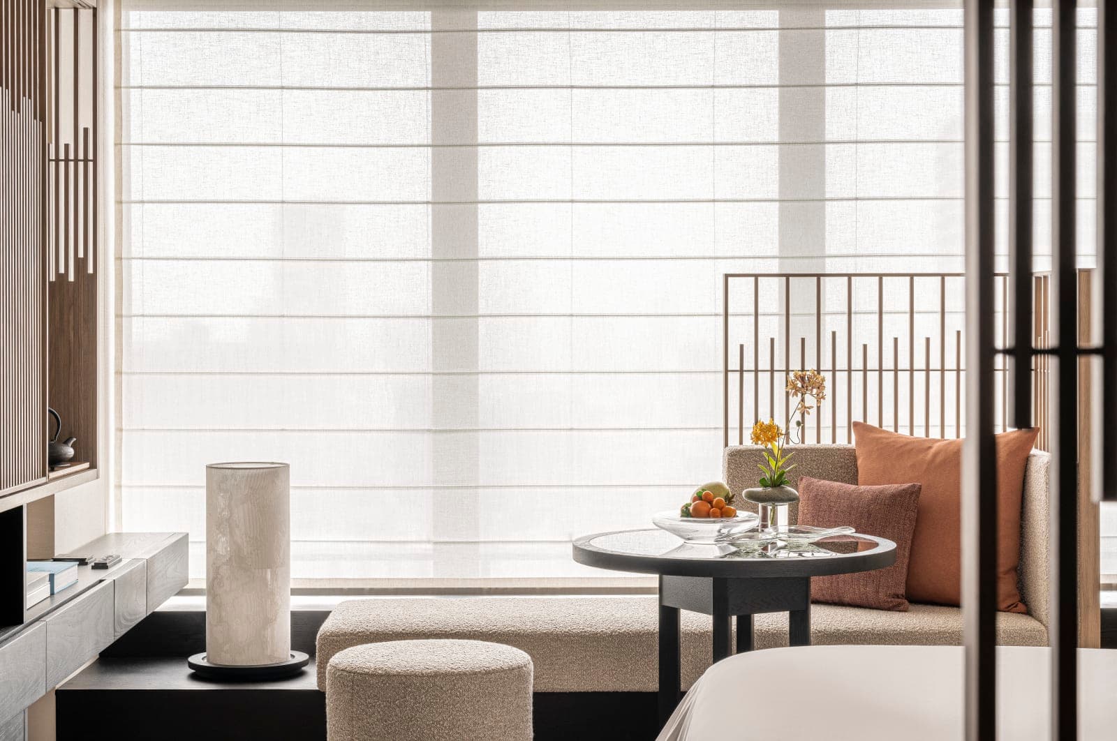Four Seasons Hotel Osaka: Superior Room Interior Detail