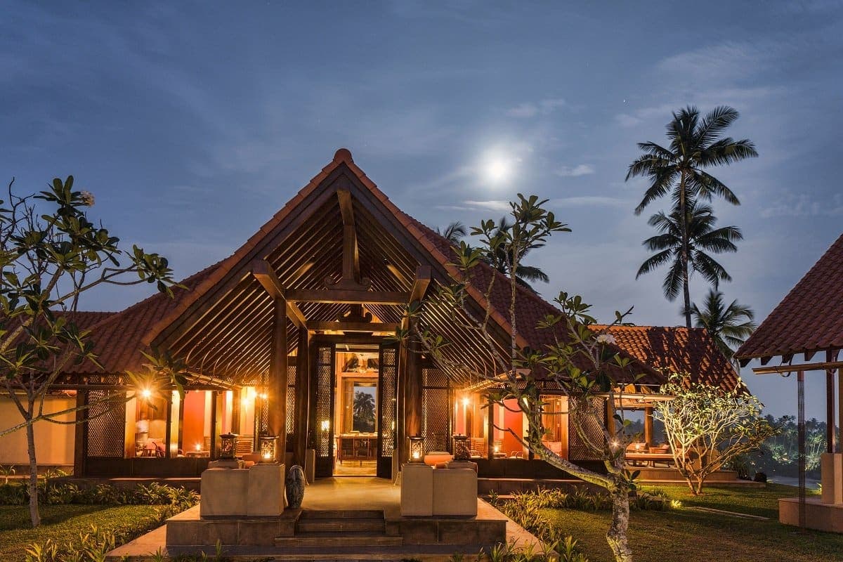 Cape Weligama - Relais and Chateaux: Exterior Evening View
