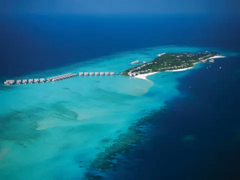 Four Seasons Maldives at Landaa Giraavaru: Aerial Shot