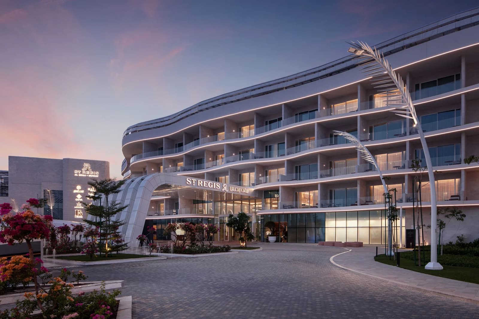 The St. Regis Al Mouj Muscat Resort: Hotel Exterior