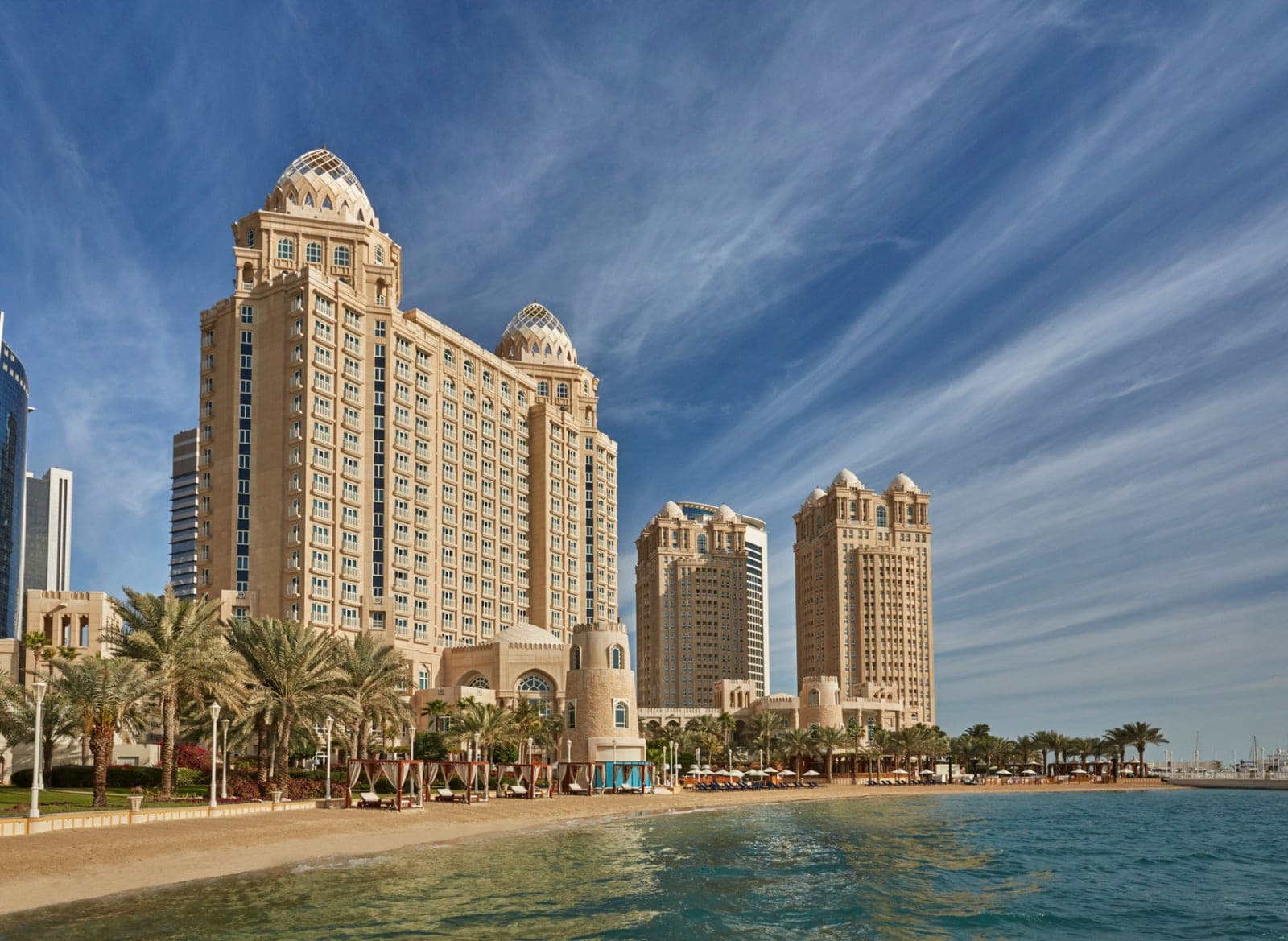 Four Seasons Hotel Doha: Hotel Exterior