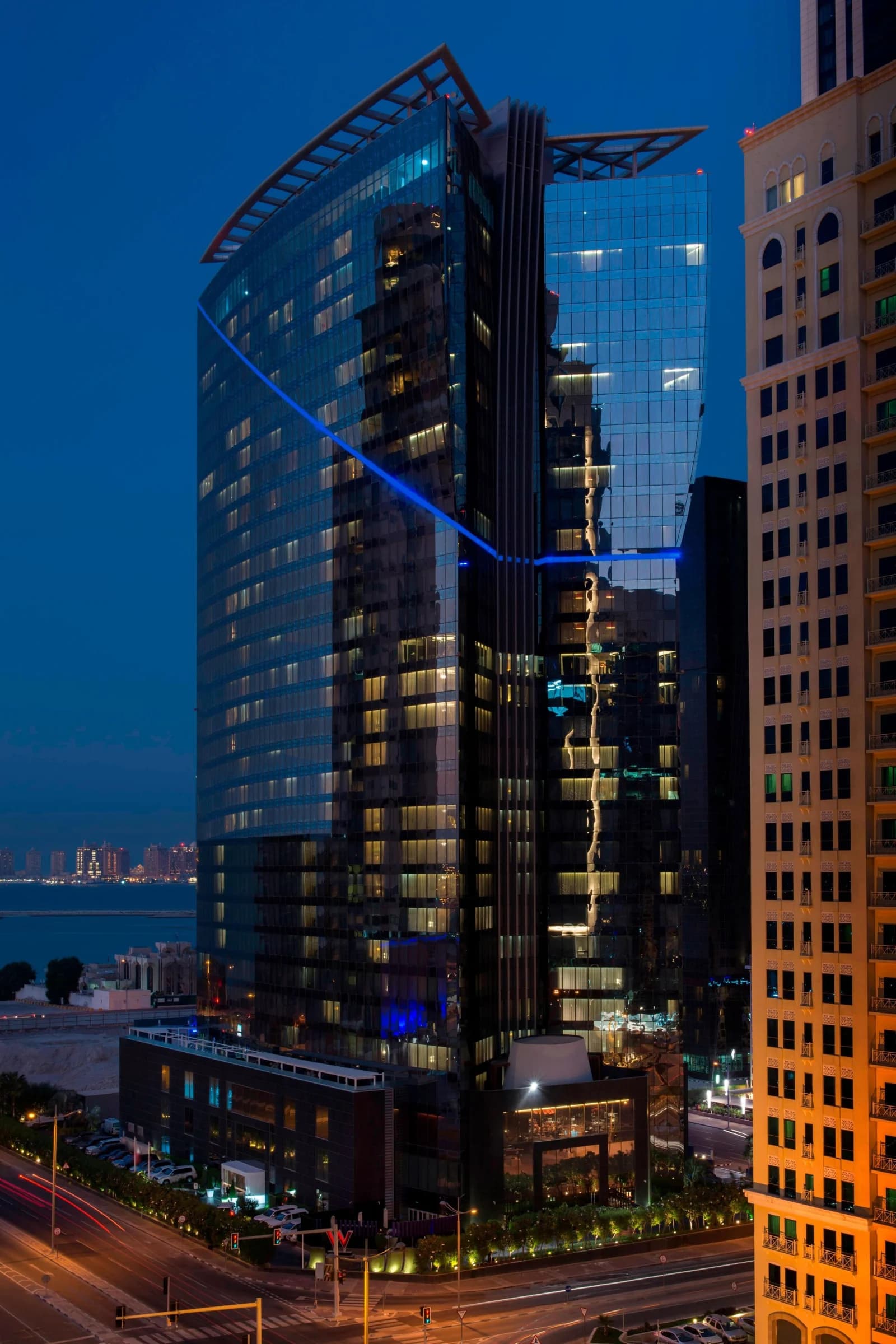 W Doha: Exterior