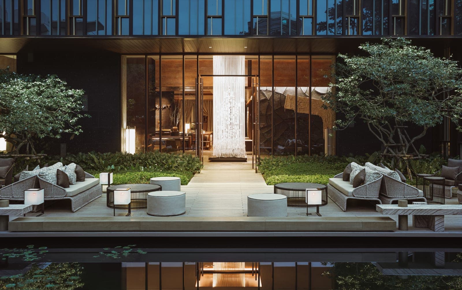 Kimpton Maa-Lai Bangkok by IHG: Garden at Kimpton Maa Lai Bangkok