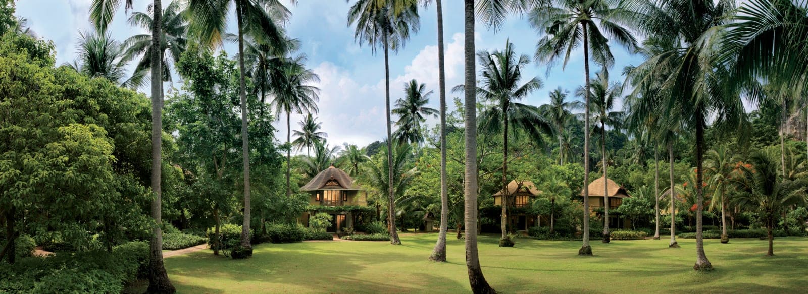Rayavadee: Rayavadee Tropical Lan Ape