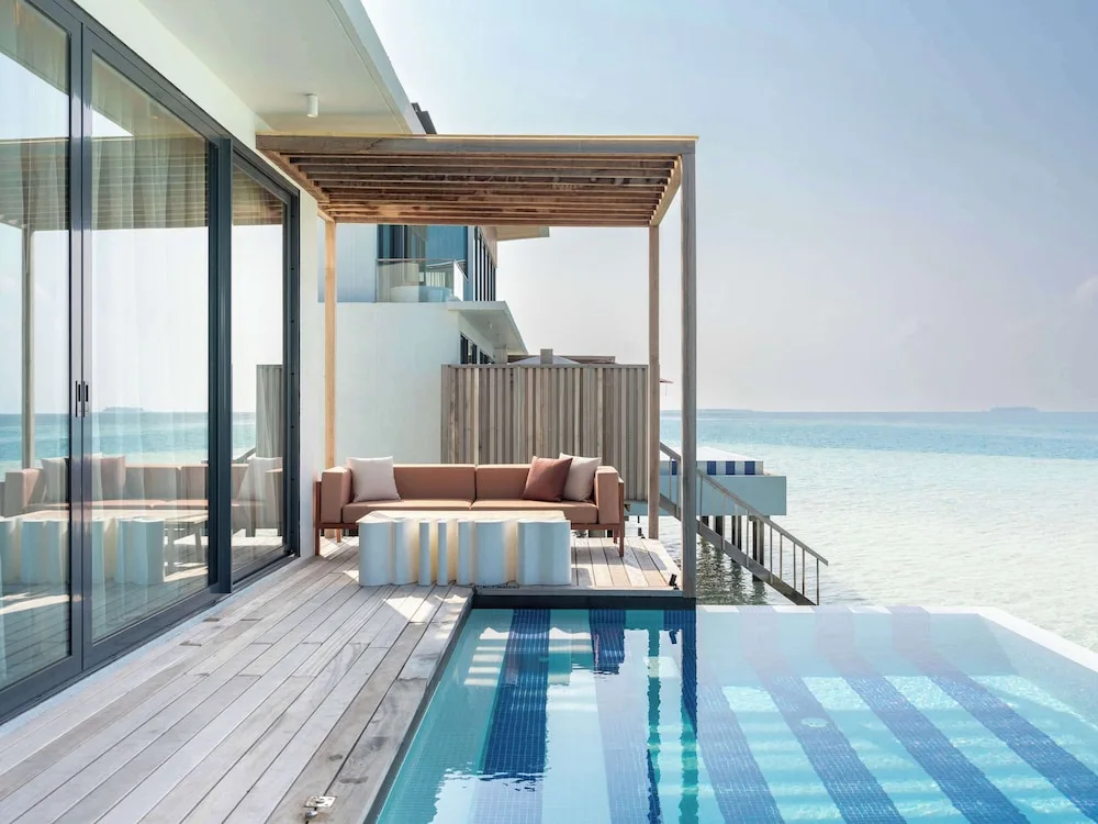 SO/ Maldives